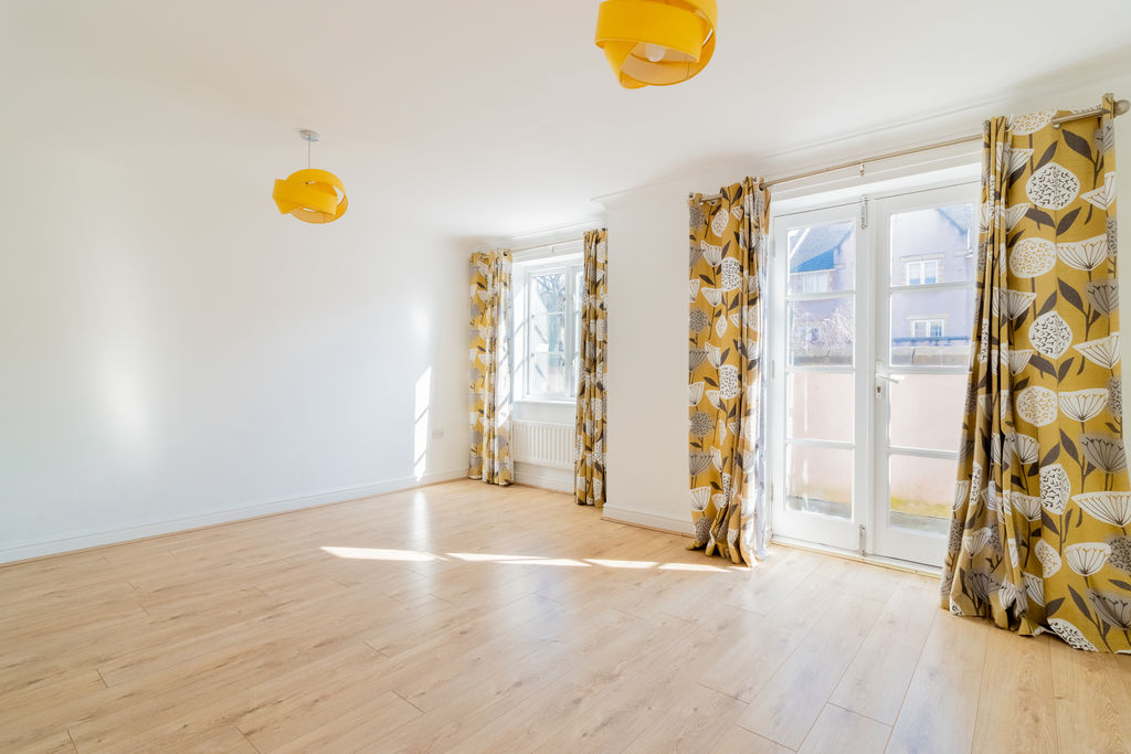 Sitting Room- click for photo gallery